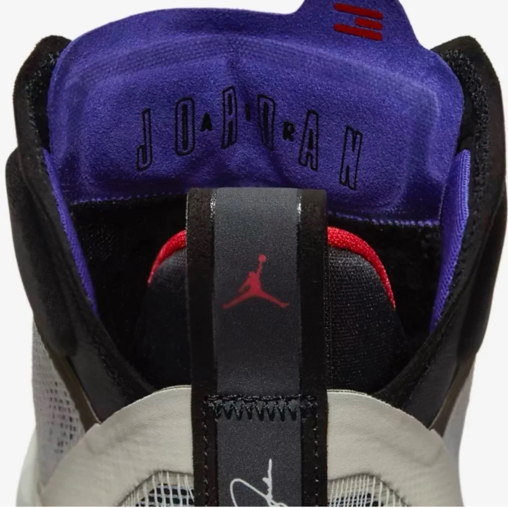 Jordan air xxxvii